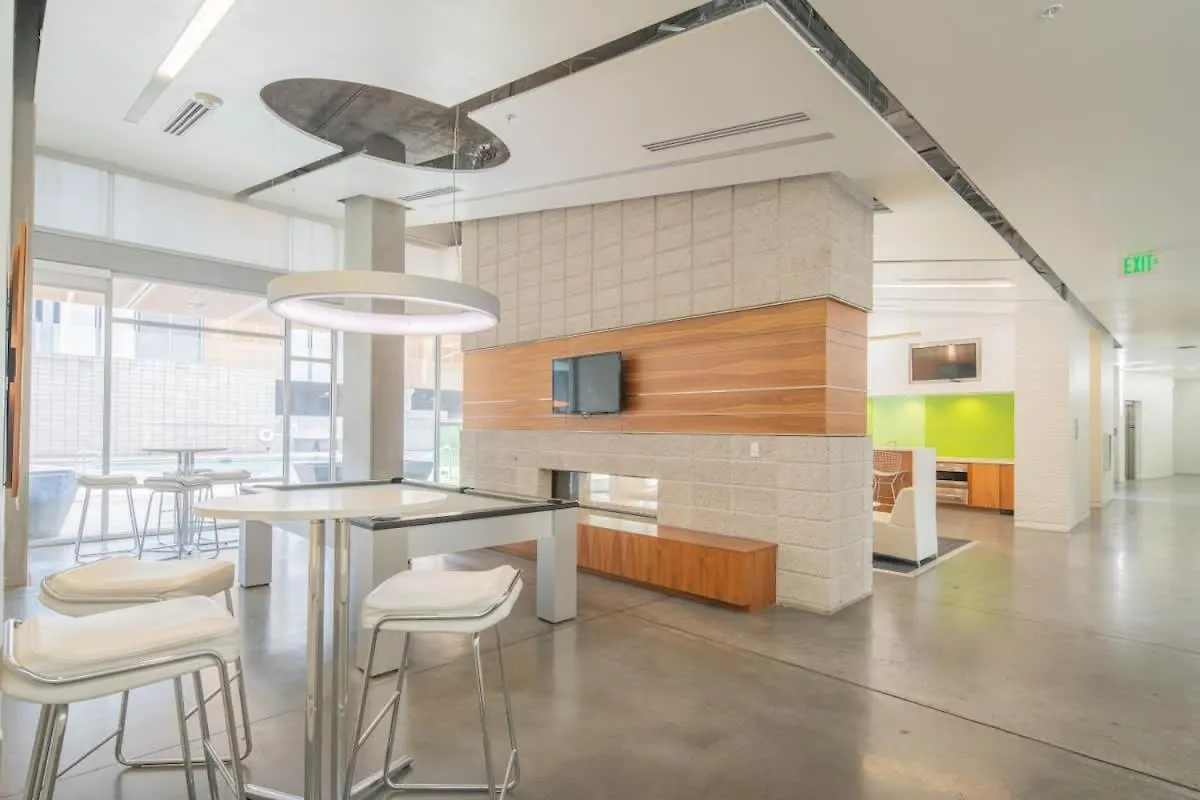 Stylish 1Bd - Central Downtown - Gym, Pool, Parking Phoenix Apartment