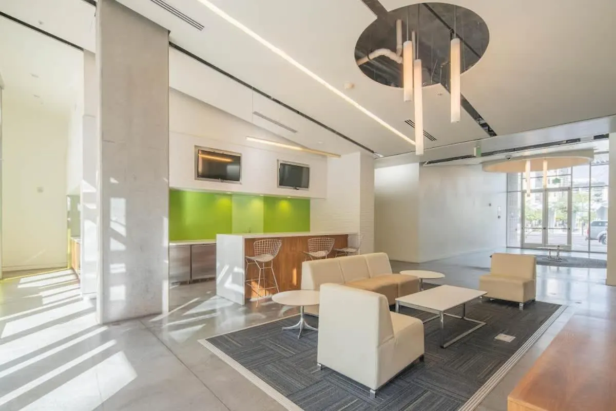 Stylish 1Bd - Central Downtown - Gym, Pool, Parking Phoenix