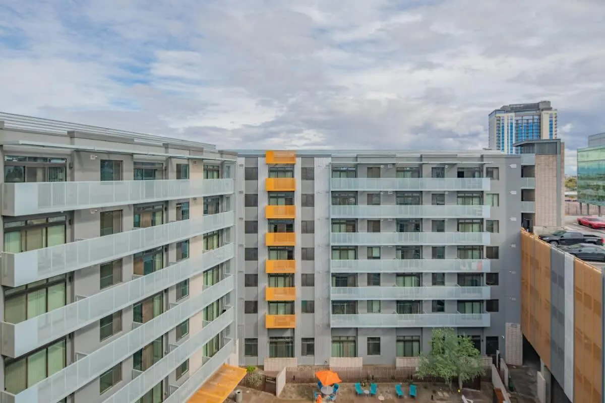 Stylish 1Bd - Central Downtown - Gym, Pool, Parking Phoenix